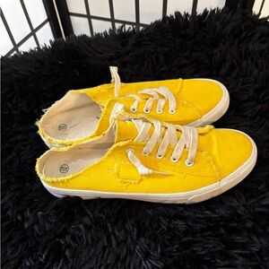 Yellow Frayed Canvas Lace-Up Sneakers
